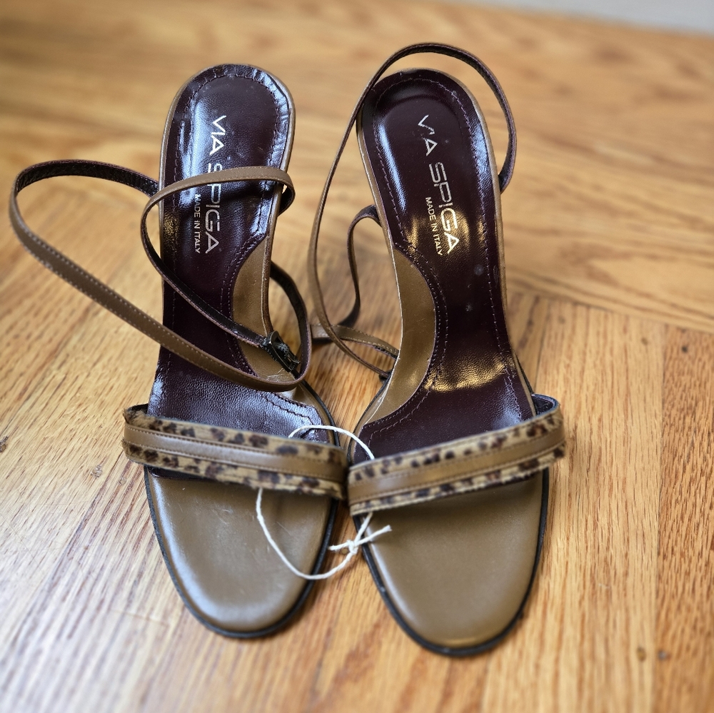 NWOB Via Spiga Women's Brown Strappy Heels - Picture 2 of 6